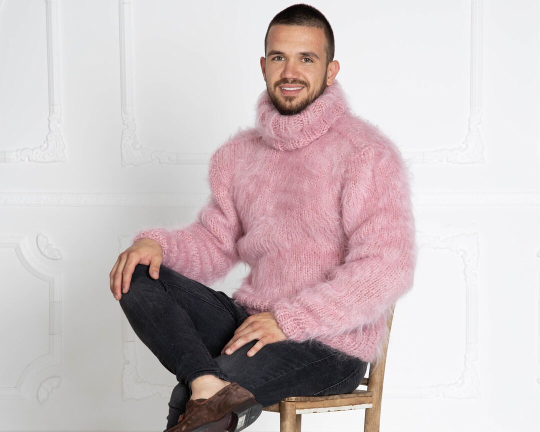 Pink Mohair Sweater – Hand-knitted Stylish Men's Fluffy Pullover