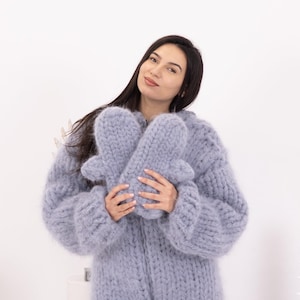 Extra Chunky Gray Mohair Mittens, Hand Knit Gloves, Mohair Fetish Mittens, Knitted Mittens, Fluffy Mittens, T1624A