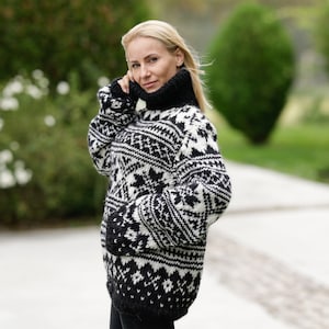 Norwegian Wool Sweater, Icelandic Sweater, Hand Knitted Sweater, T1123 image 1