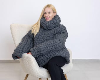 30-Strand Chunky Wool Sweater – Huge Hand-Knitted Oversized Pullover in 100% Soft Wool T1524