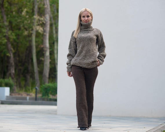 Brown Wool Knit Leggings – Hand Knitted Women's Wool Joggers T881