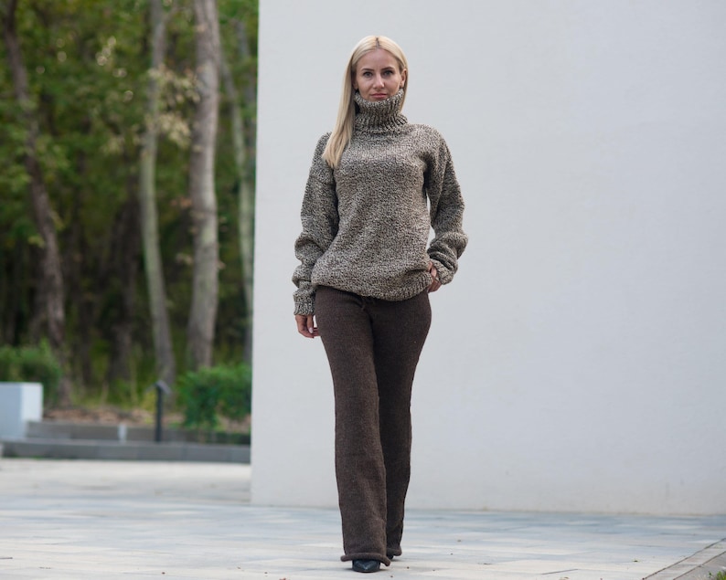Braune Wolle Strick Leggings – Handgestrickte Damen Wolle Joggers T881 Bild 1
