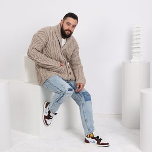 Men Knitted Cardigan, 16 strands Extra Chunky cardigan knitted in Soft Alpaca, merino and lambswool mix  T1643