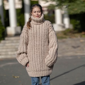 Suéter grueso y suave – Jersey tejido a mano en lana merino extrafina T1283