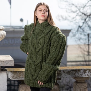 Green Cable knit sweater, 100 % wool sweater , V neck woolen sweater  T1028
