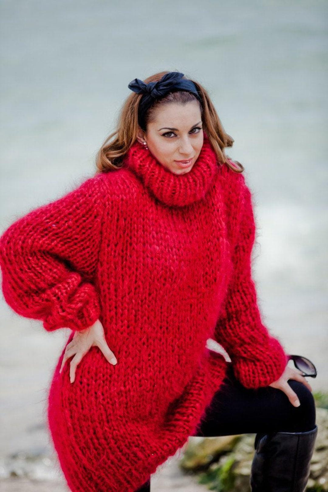 Thick Mohair Sweater – Hand-knitted Fluffy Oversized Chunky