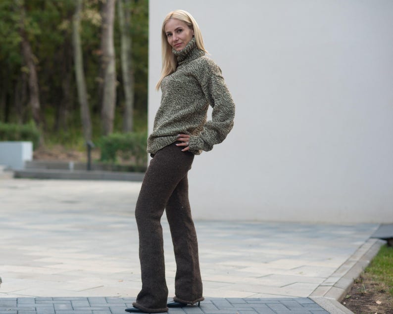 Braune Wolle Strick Leggings – Handgestrickte Damen Wolle Joggers T881 Bild 2