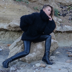 Black women sweater,Mohair and wool mix Sweater, Chunky Knit mohair Sweater in black, Turtleneck Pullover T674W