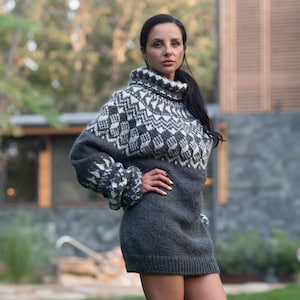 Lopi wool Sweater, Icelandic style jumper , Hand knitted gray pullover  T822W