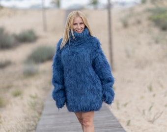 Mohair and wool mix Sweater, Thick knit Sweater in blue, Turtleneck Jumper T1078