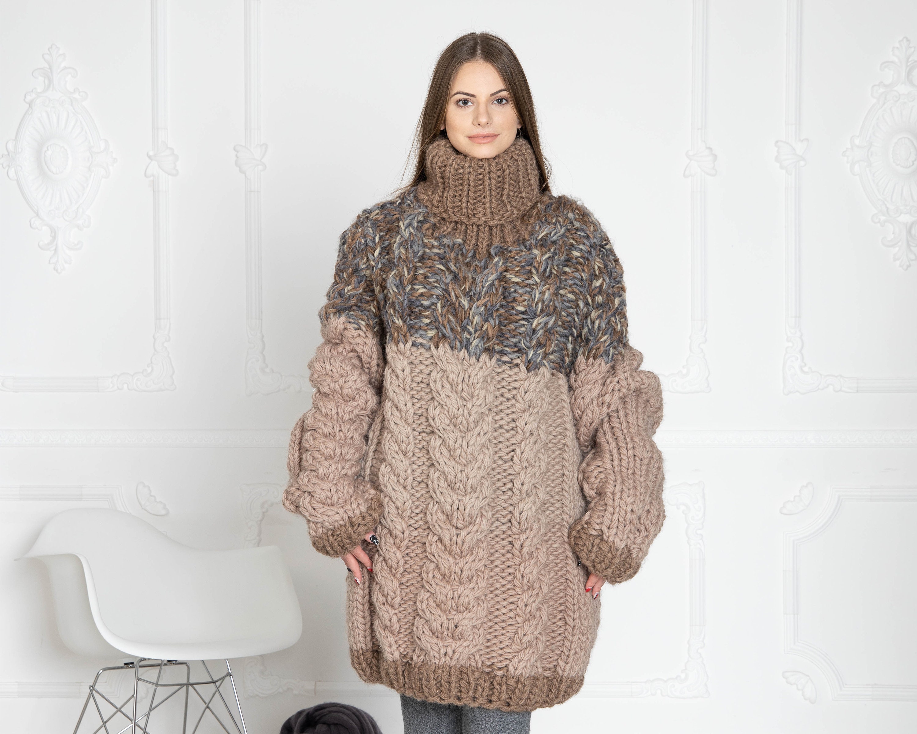 Gros pull femme. Pull tricote a la main. Pull a col roule. Gros pull en maille. Pull torsade. Pull en laine vierge Pull en laine biologique T631W Etsy France
