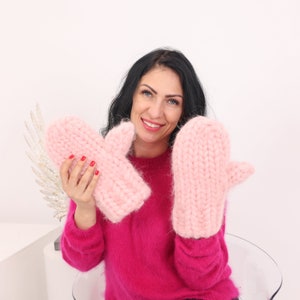 Extra Chunky Pink  Mohair Mittens, Hand Knit Gloves, Mohair Fetish Mittens, Knitted Mittens, Fluffy Mittens, T1624