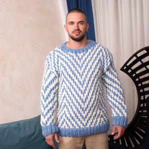 Chunky zig zag blue and white wool sweater, Hand knitted soft woolen jumper T820M