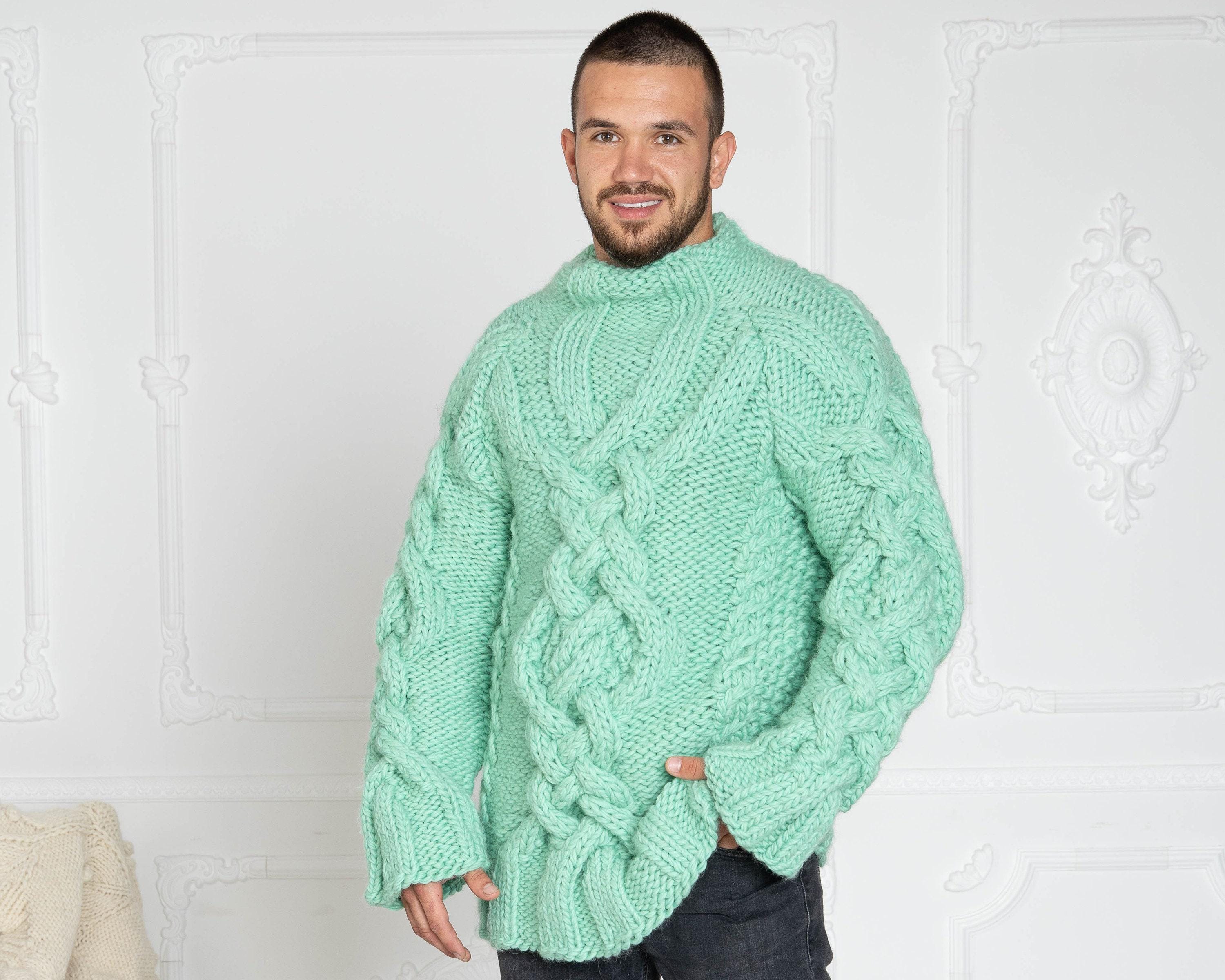 ミントグリーンケーブルニットセーター - 3本撚り手編みウール