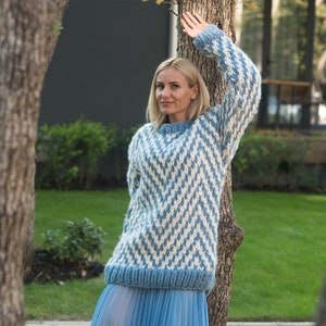 Chunky zig zag blue and white wool sweater, Hand knitted soft woolen jumper T820W