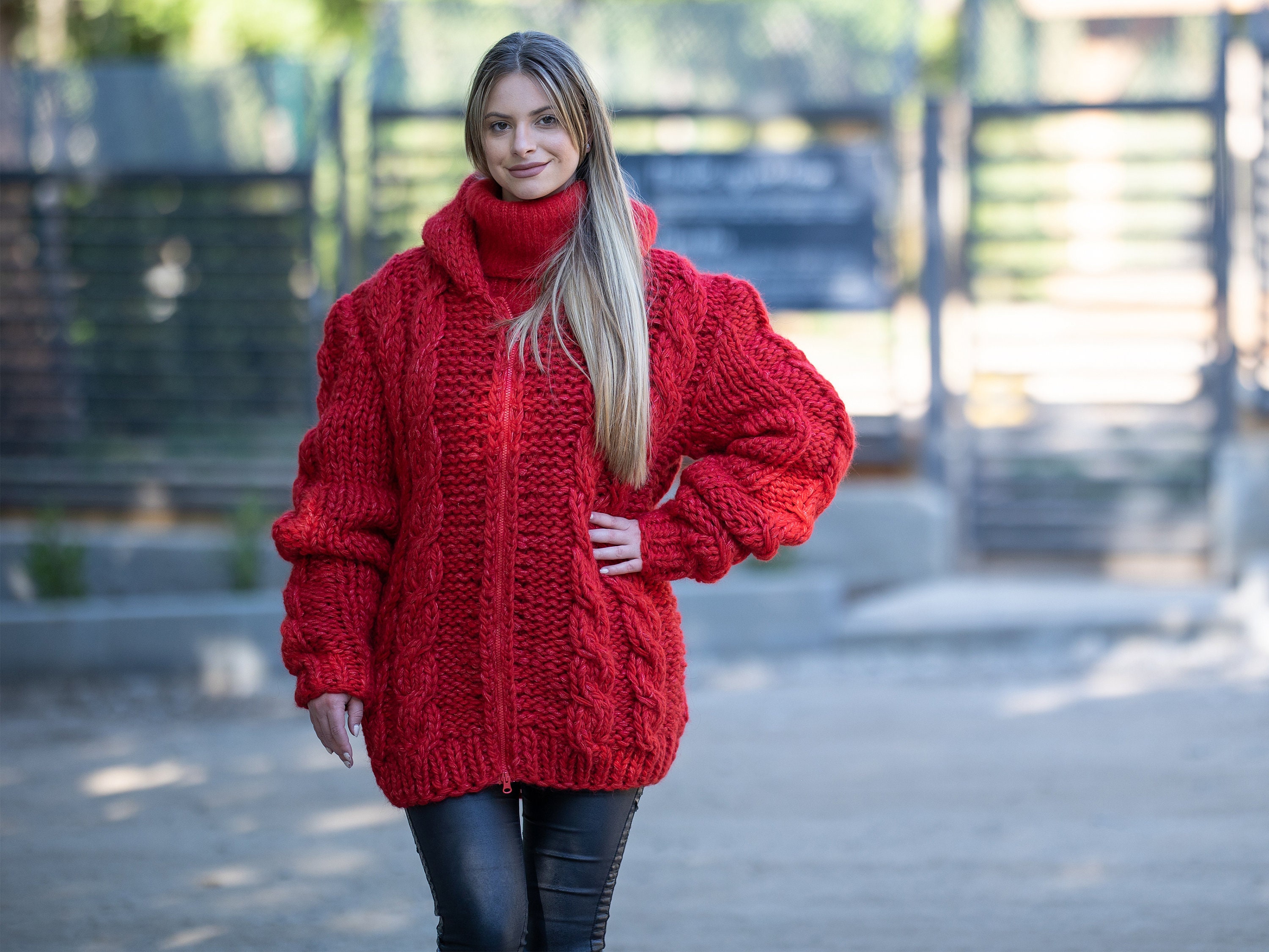 Ravelry: Chunky knit Sequoia Cardigan pattern by Julia Piro