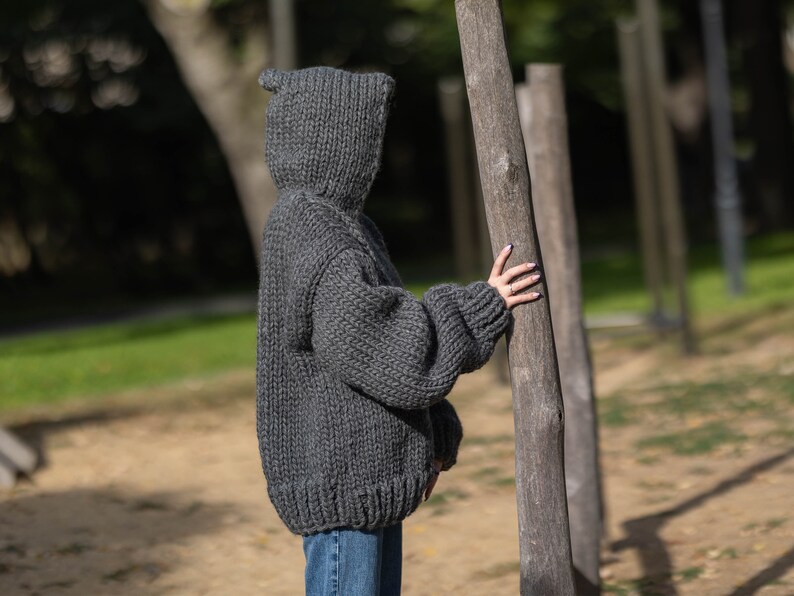Zip Closure Wool Cardigan