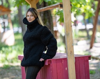 8 strands Black  Mohair and wool mix sweater, Extra thick  jumper. Oversized Wool Sweater, Chunky Hand Knitted Jumper T1224