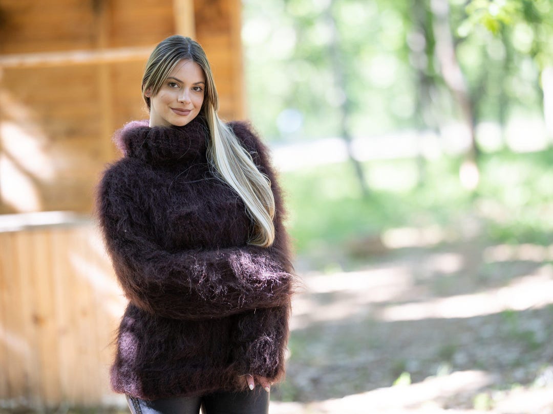 Hand-knitted Brown Mohair Sweater – Fluffy Fuzzy Huge Oversized