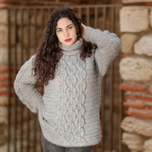 Un suéter disponible en talla 2XL, suéter de 12 hebras de alpaca bebé T1389