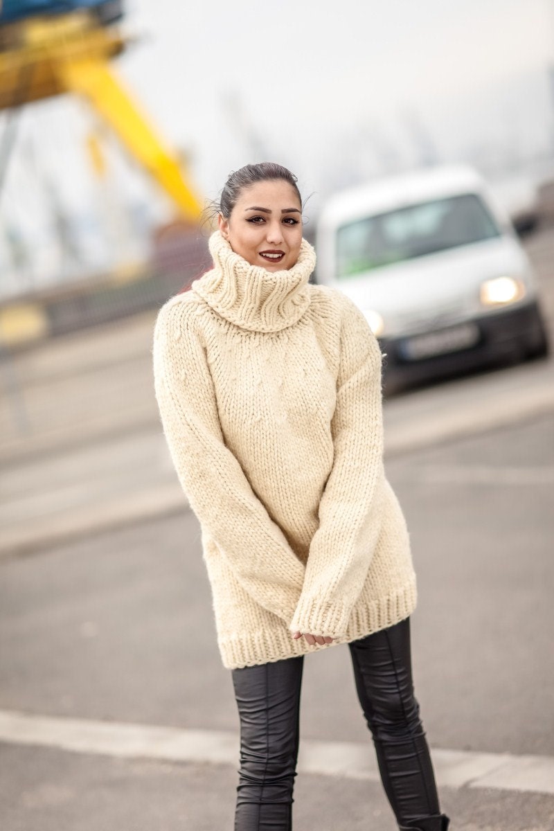 Full woolen best sale sweater