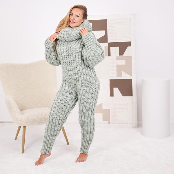 100 % Wool Catsuit – Hand-Knitted Extra Long Turtleneck Bodysuit in English Rib T1694