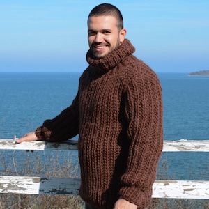 Men woolen sweater, Brown Hand knitted Wool Sweater T665