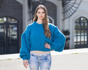 Versandfertig in Größe XL Kurzer Pullover mit übergroßen Ärmeln, Blauer Pullover aus 100 % Wolle, Extraweitärmeliger Pullover T1025