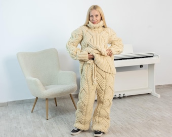 Chunky Wool Knit Pants, Hand Knitted 100% Wool Joggers for Women T1531