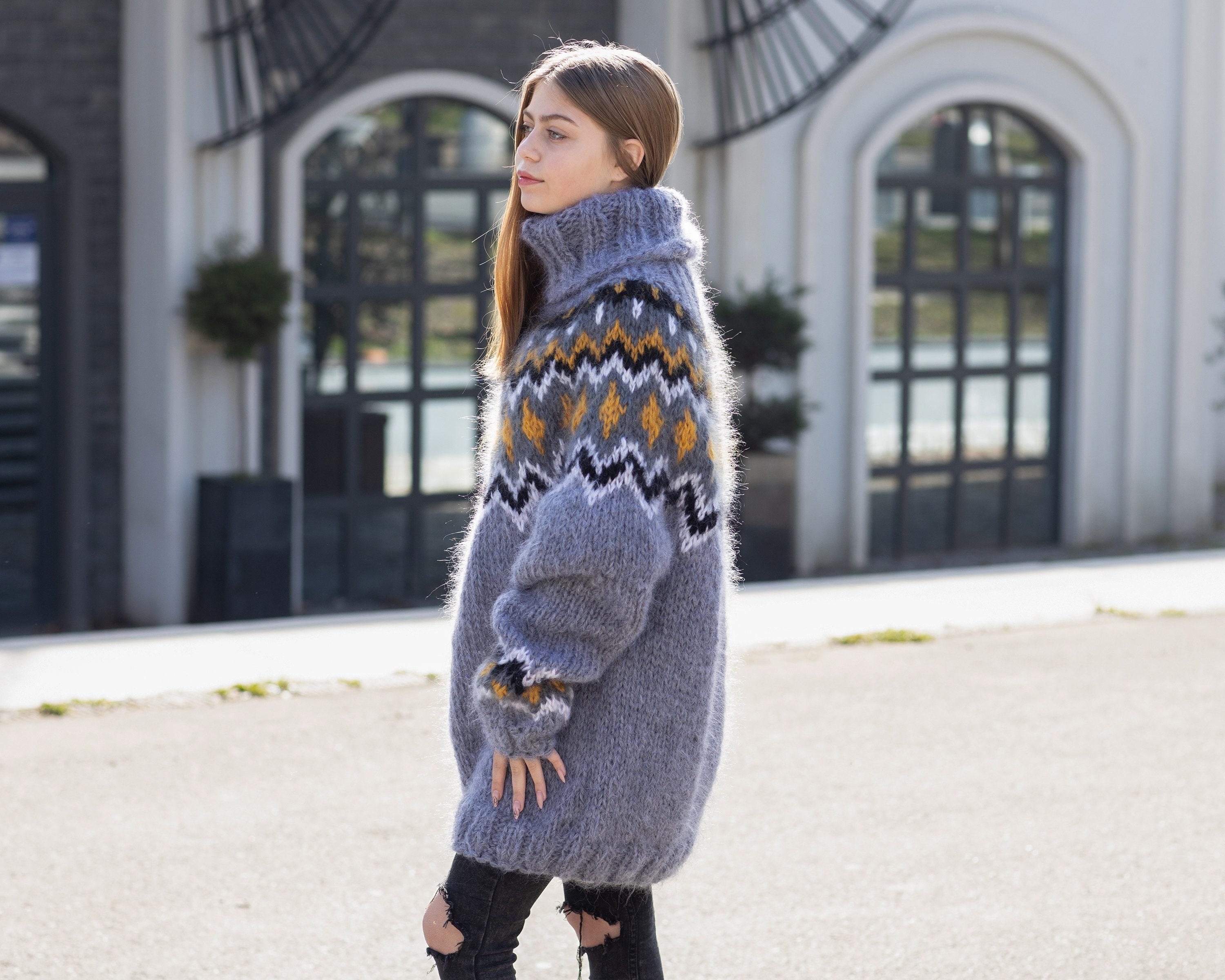 Gray Icelandic Mohair Sweater – Hand Knitted Lopapeysa Wool