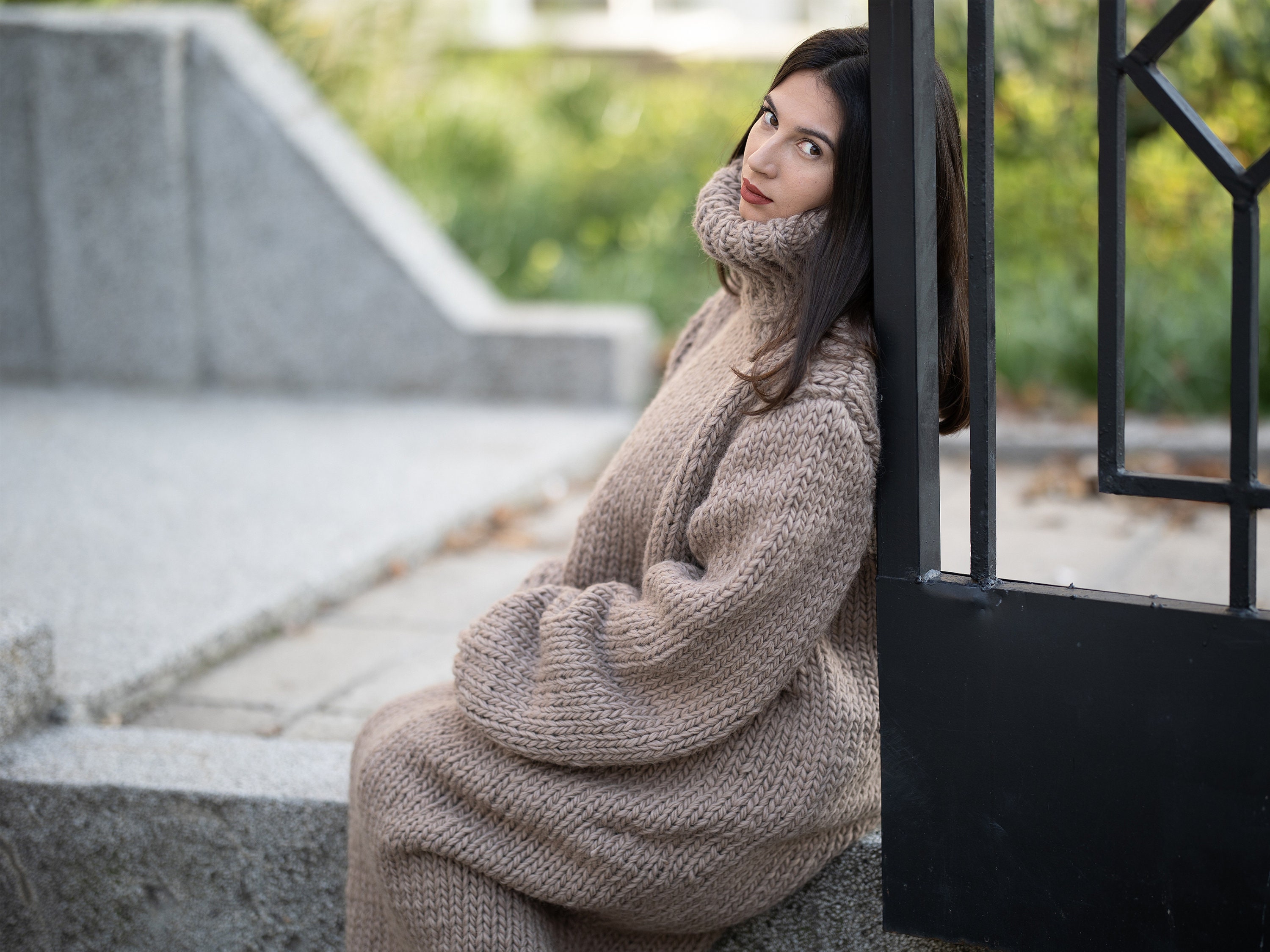 ワンピース ATON WOOL MOULIN TURTLENECK DRESS Beyla - Chenille Turtleneck Maxi Dress - Black – Nanushka