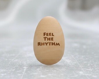 Engraved Wooden Shaker Egg – “Feel The Rhythm” Musical Instrument – Film Fan Gift - Cool Runnings