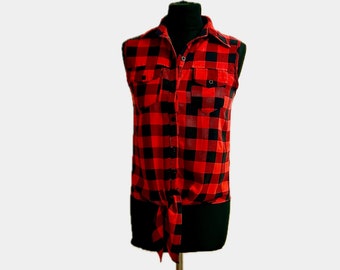 Red and black plaid sleeveless blouse / Red and black blouse / red and black plaid top