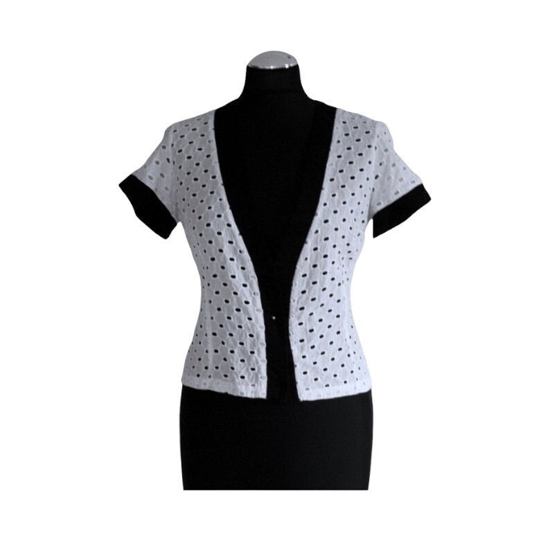 Black and White Blouse / Short Sleeve 