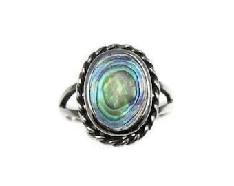 Anillo de abulón de plata de ley vintage, anillo ovalado, anillo de concha verde, concha paua, oval verde, anillo de tamaño K 1/2, anillo tamaño 5 3/8, arco iris