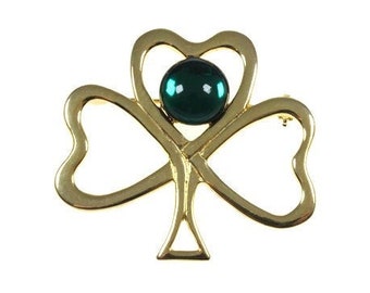 Vintage Irish clover brooch, shamrock brooch, green stone pin, green cabochon, Irish jewelry, green shamrock, St Patrick's Day, lucky