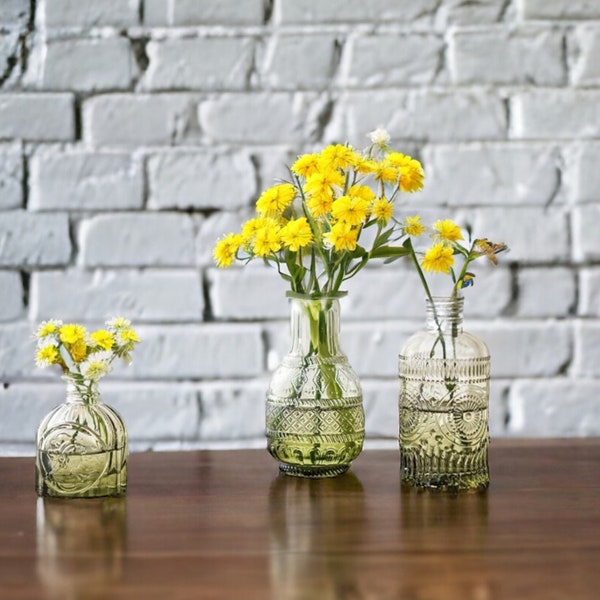 Green Bud Vase Glass Set for Wedding Antique Bud Vase Set Mini Bud Vase for Baby Shower Decor Vintage Vase Set Boho Bud Vase Single Vase