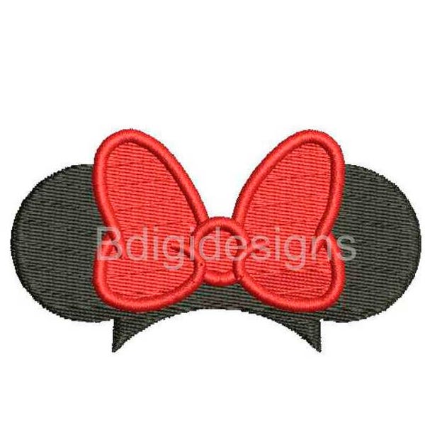 Motif de broderie de point de remplissage de souris de fille