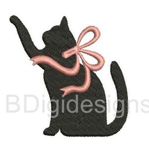 Playful Kitten Embroidery Design