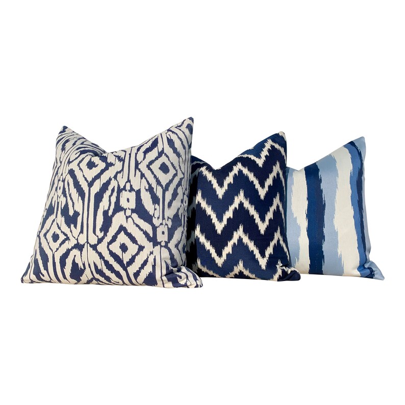 Sunbrella Outdoor Geometric Pillow Cover White, Ocean Blue. Lumbar Outdoor Pillow, Outdoor Cushion, Blue and White Pillow image 2