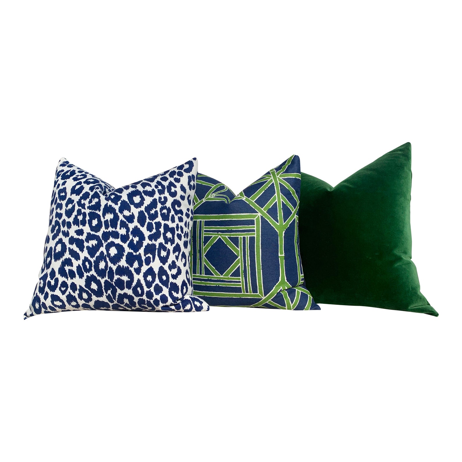 Velvet Pillow in Green. Decorative Velvet Pillow, Lumbar Velvet Pillow
