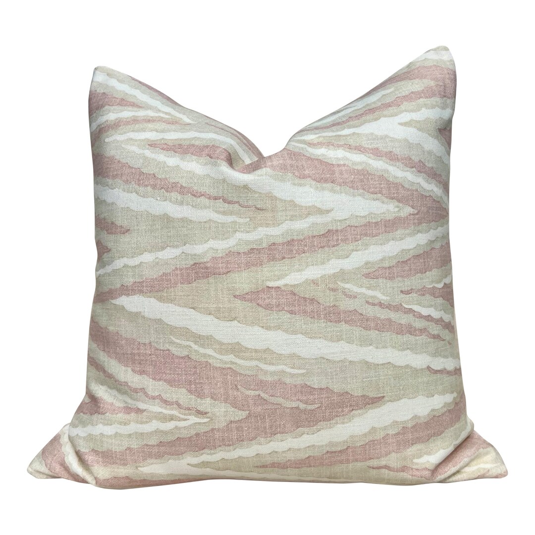 Thibaut Highland Peak in Designer High End Pillows, Zig Zag