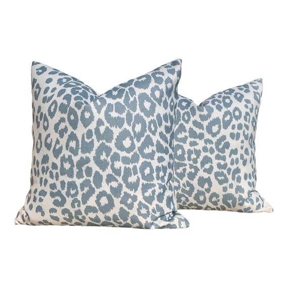 Leopard outdoor pillows top