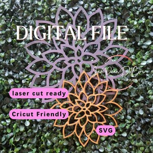 Mandala geometrico floreale SVG - Download digitale tagliato al laser e compatibile con Cricut