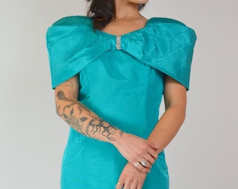 Vestido de fiesta vintage de diamantes de imitación color verde azulado con hombros descubiertos y hombros descubiertos de los años 90