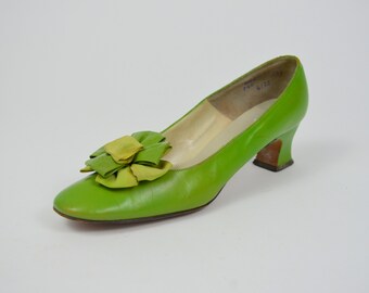 60s style heels