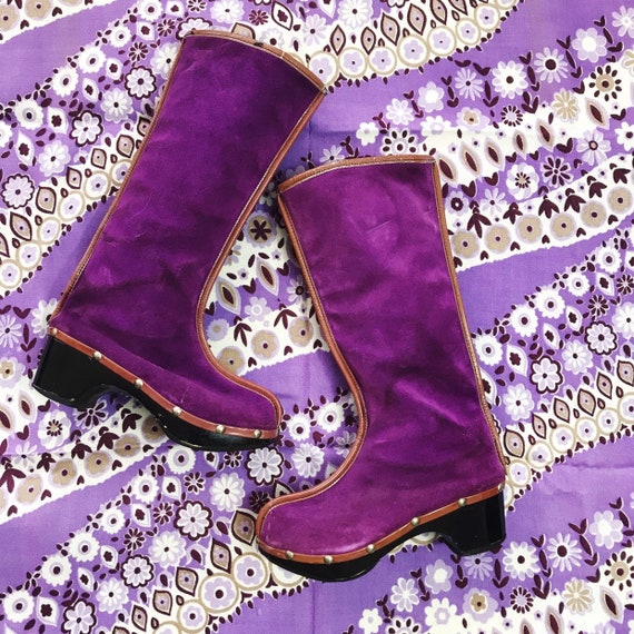 7 W | 1960s FAMOLARE Purple Suede Boots Vintage 60