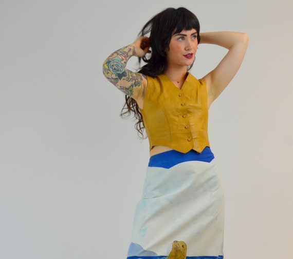 XS/S 1970s Leather Vest Top Vintage Buckskin Butto