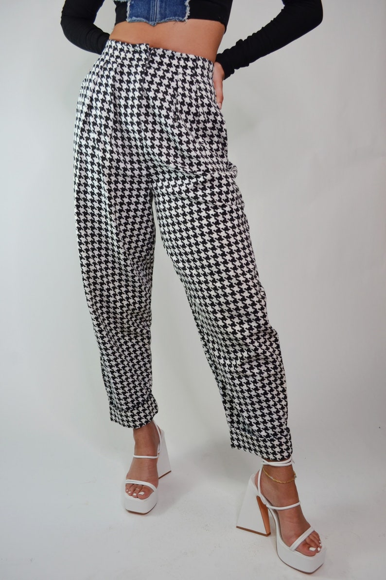 26 waist Vintage 1980s Betsey Johnson Houndstooth Trousers 80s Punk Label Black and White image 2