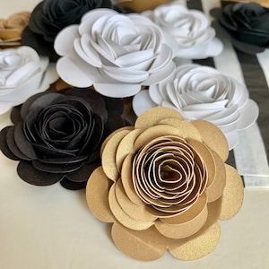 Ensemble de fleurs en papier noir blanc et doré, fleurs roulées, fleurs en vrac, décoration florale de table de mariage, décoration de table de baby shower noir et blanc